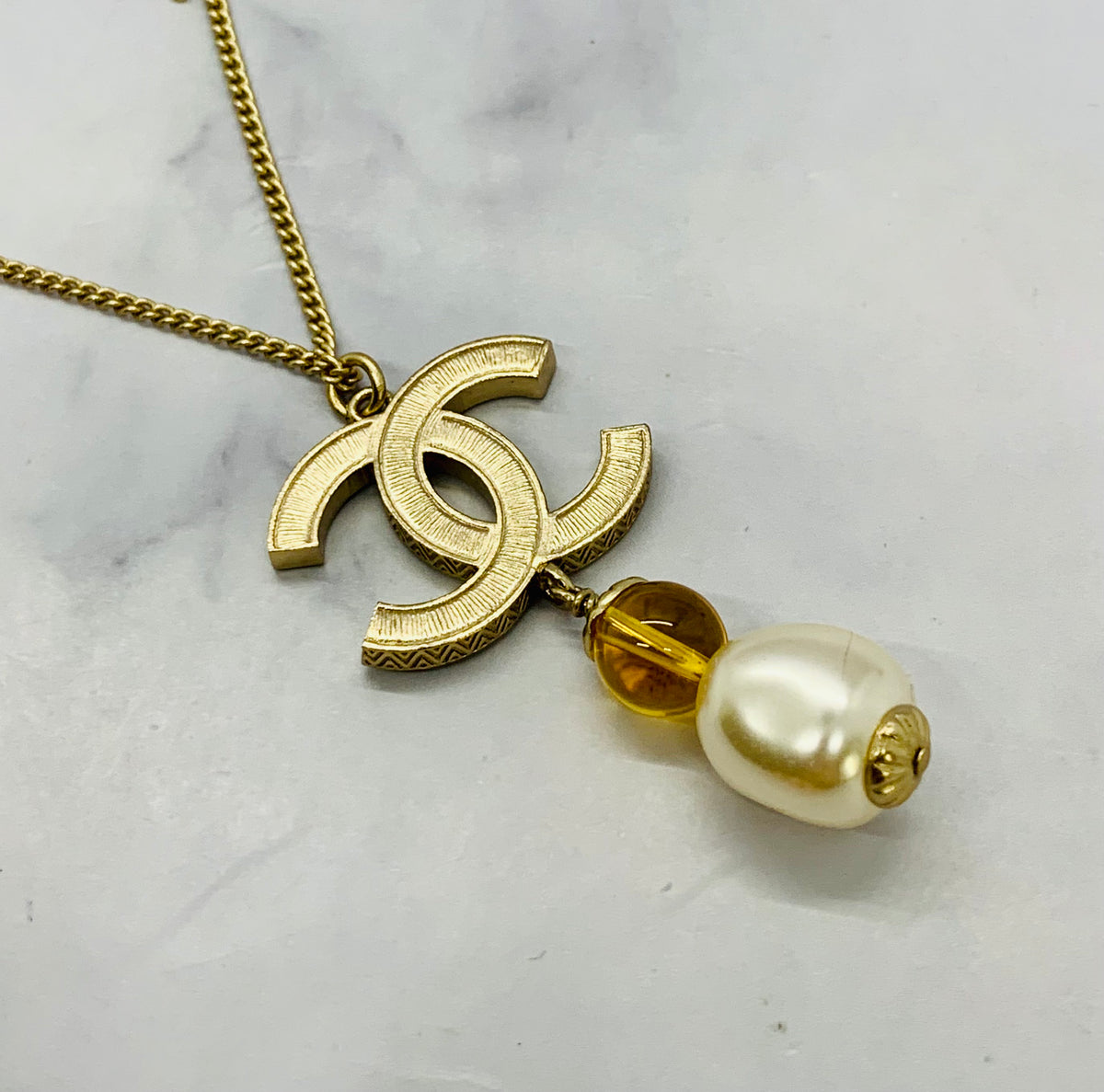 CHANEL CC 2017 Pendant Necklace - Pre owned