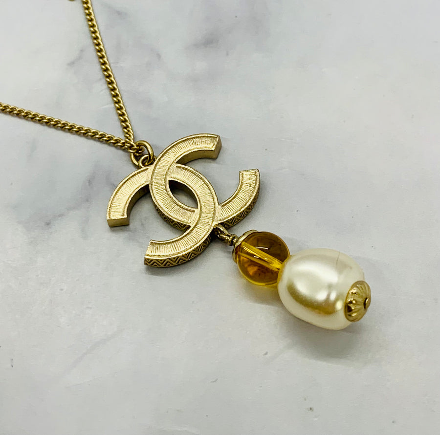 CHANEL CC 2017 Pendant Necklace - Pre owned