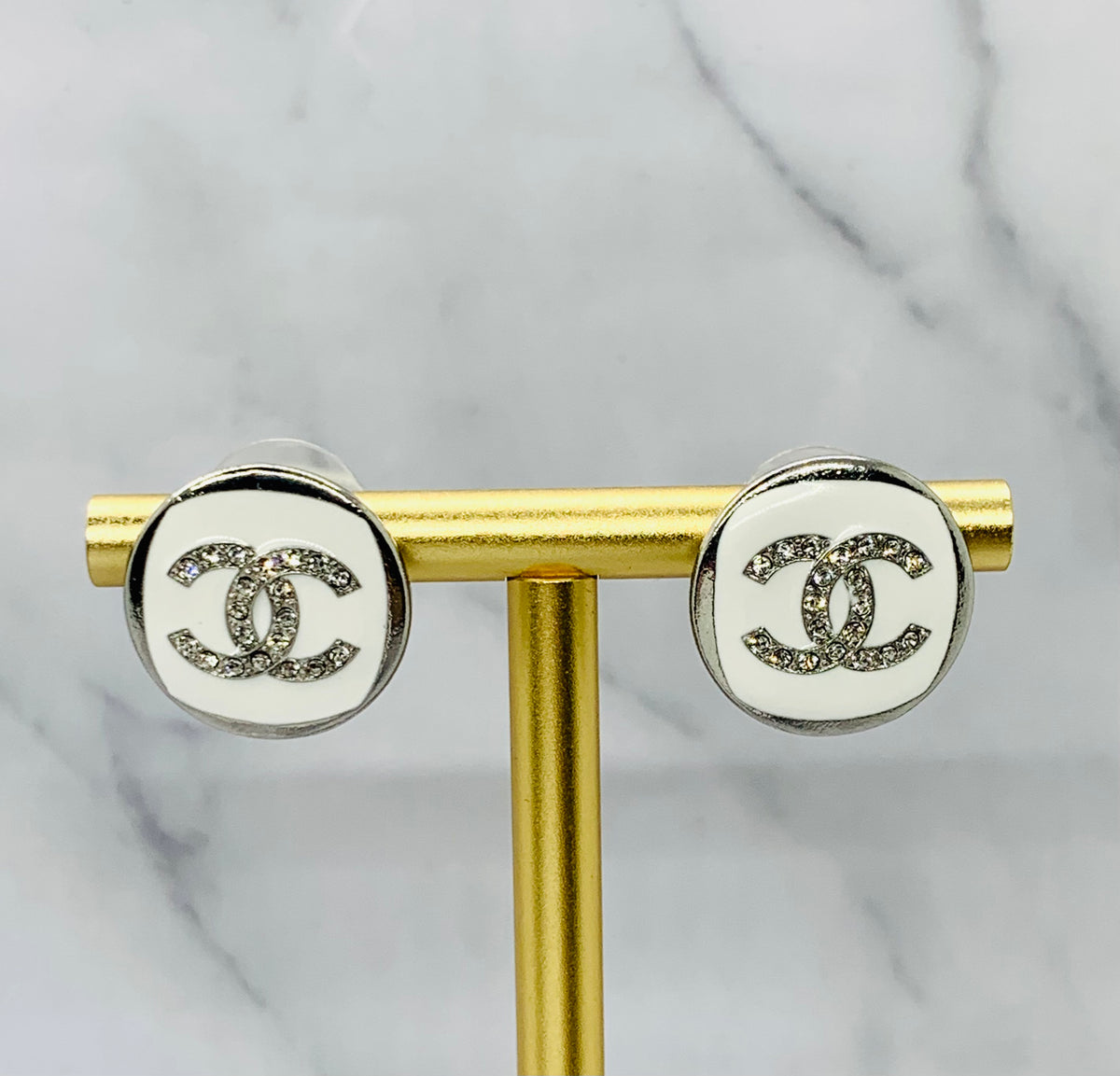 CHANEL CC White Enamel Button Earrings - Pre owned