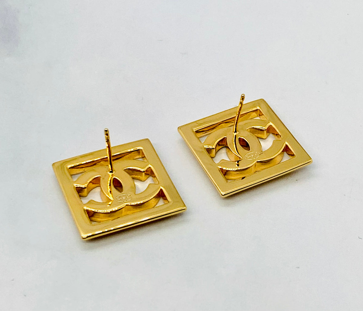 CHANEL CC Square Earrings - Pre owned