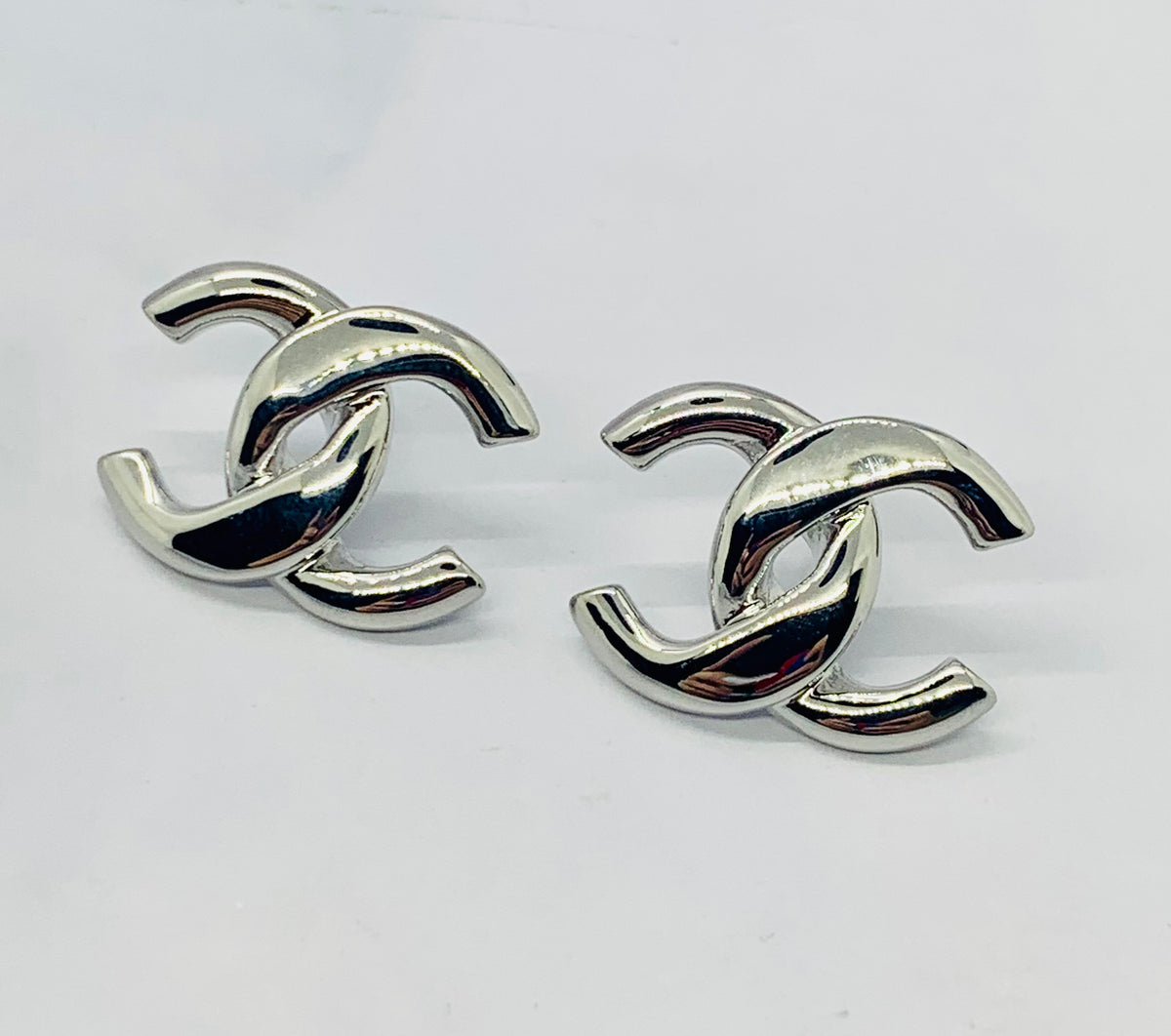 CHANEL CC Silver Tone Earrings - Pre owned
