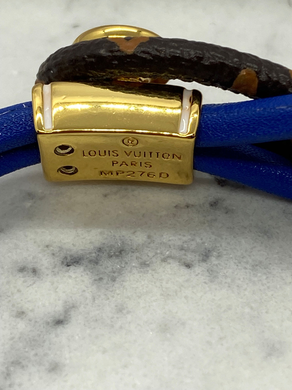 LOUIS VUITTON LV Leather & Blue Bracelet - Pre owned