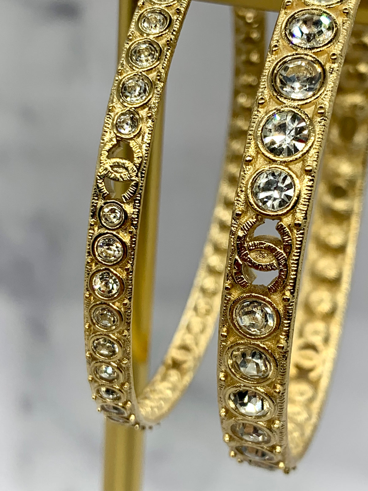 CHANEL CC Pair of Rhinestone Bangle Bracelets Set - Pre owned