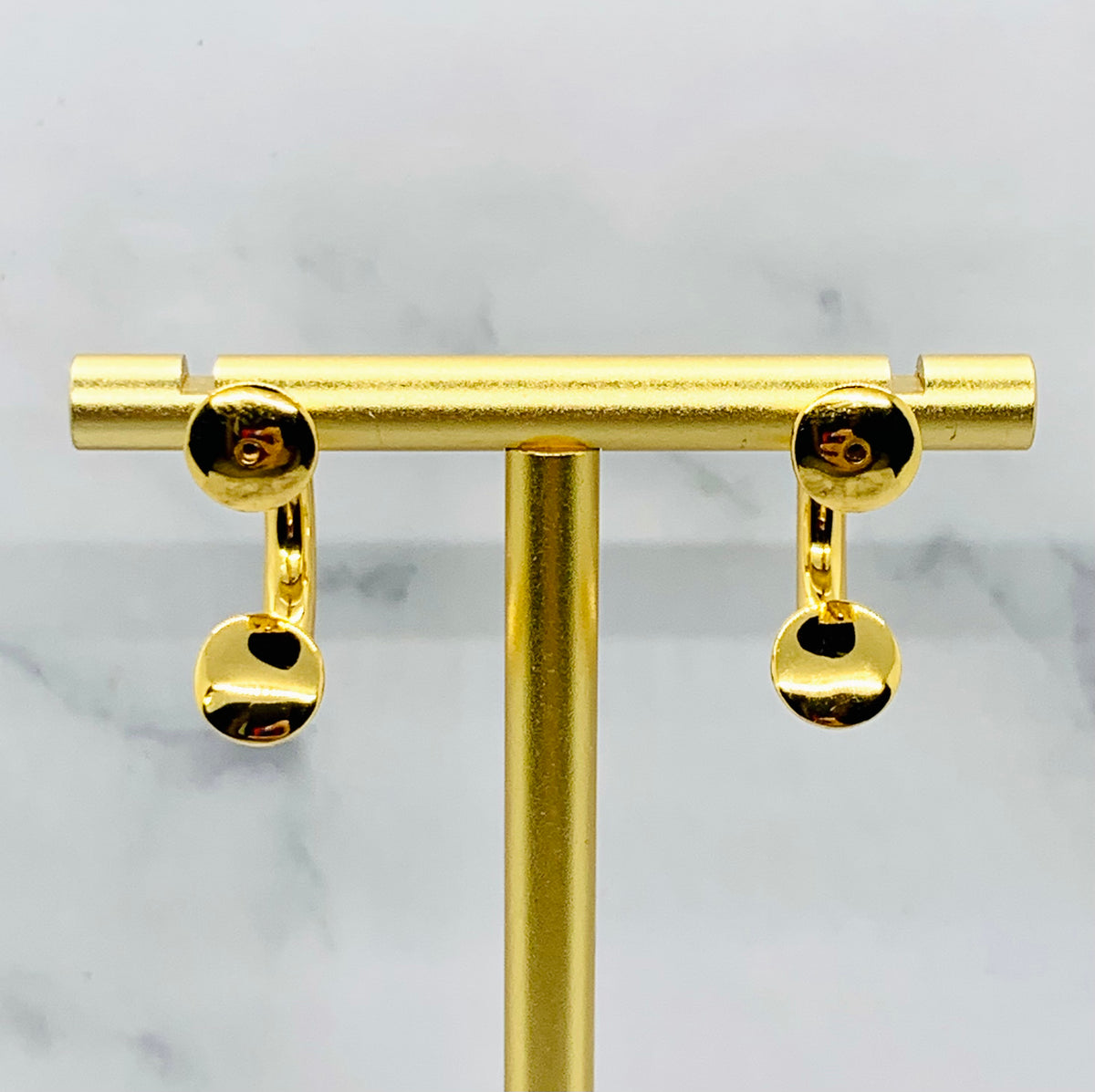 BOTTEGA VENETA Gold Ellipse Hoop Earrings - Pre owned