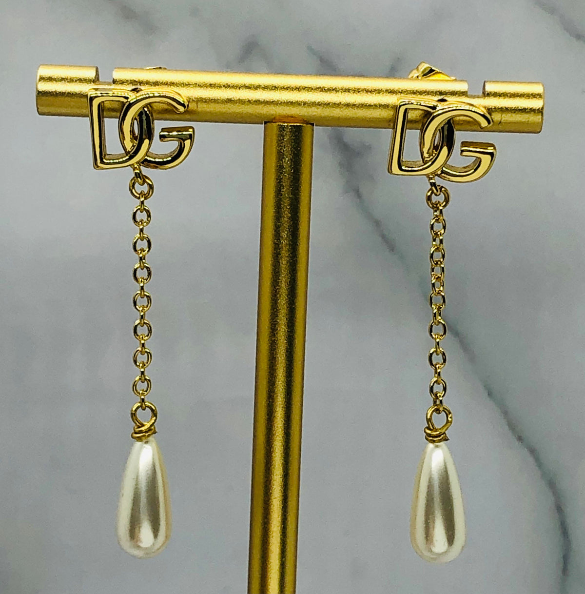 Auth DOLCE & GABBANA D&G Pearl Pendant Earrings - Pre owned