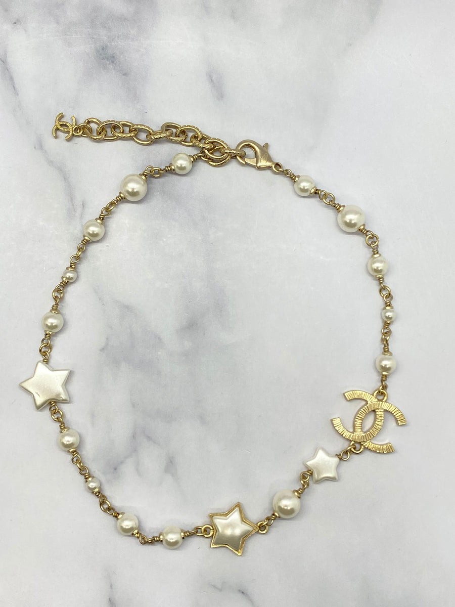 Auth CHANEL CC 2017 Stars Necklace - Pre owned