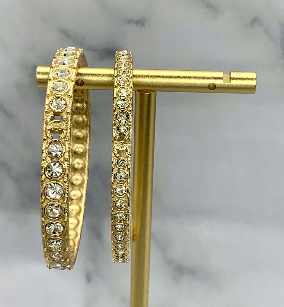 CHANEL CC Pair of Rhinestone Bangle Bracelets Set - Pre owned