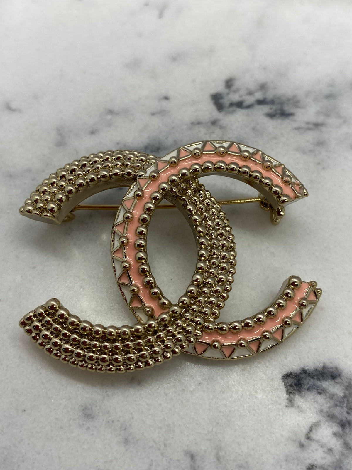 CHANEL CC Aztec Vintage Brooch Pin - Pre owned