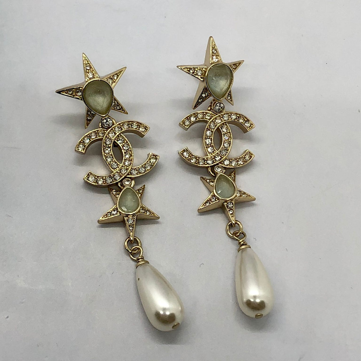 CHANEL CC Star Rhinestone Pendant Earrings - USED