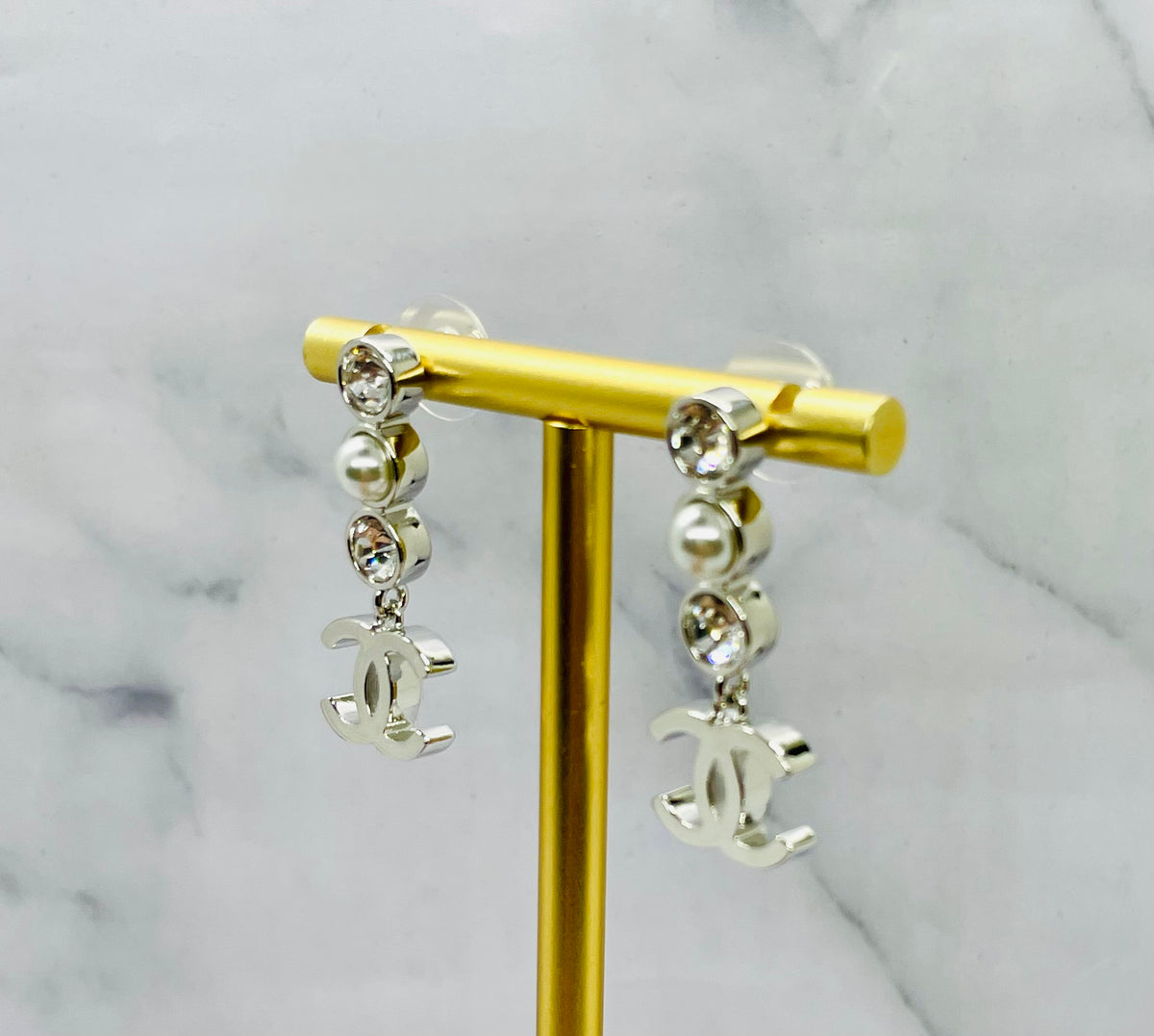 CHANEL CC Rhinestone Pendant Earrings - Pre owned