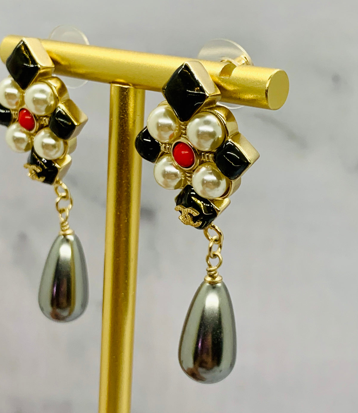 CHANEL CC 2016 Vintage Earrings - USED