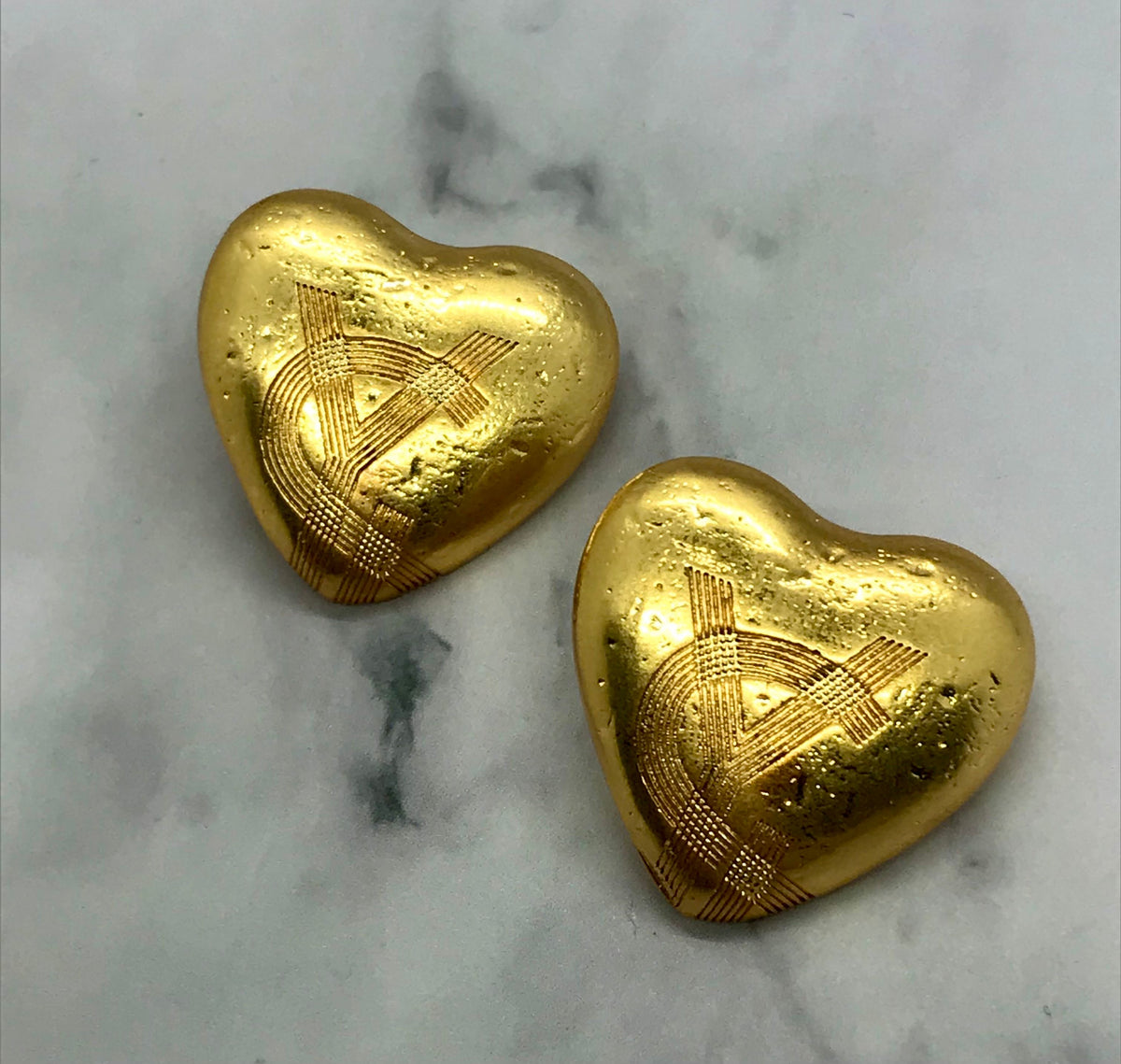 YSL YVES SAINT LAURENT Vintage Heart Earrings - Pre owned