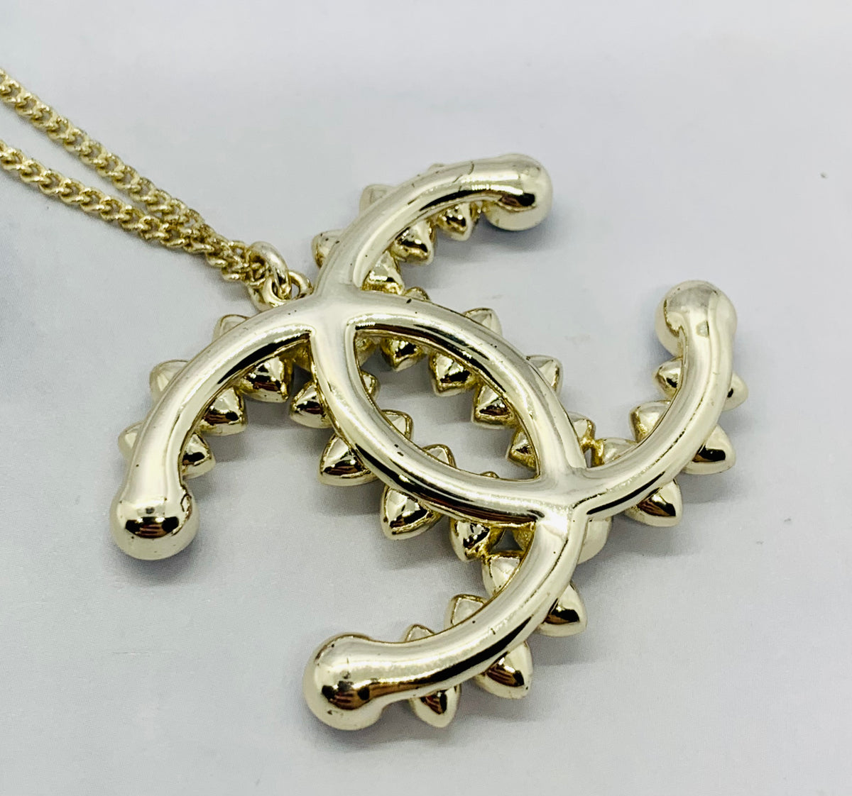 CHANEL CC 2018 Rhinestone Pendant Necklace - Pre owned