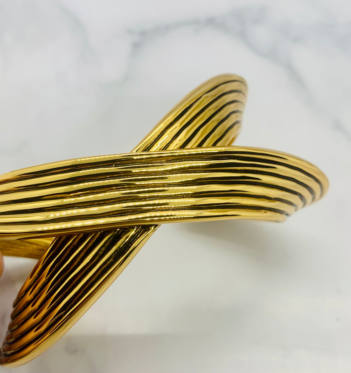 YSL YVES SAINT LAURENT Twisted Infinity Cuff Bracelet - Pre owned