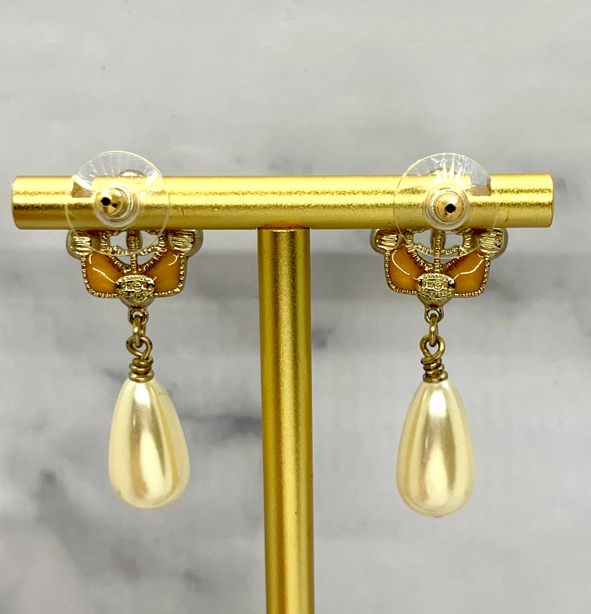 CHANEL CC Vintage 2016 Pendant Earrings - USED