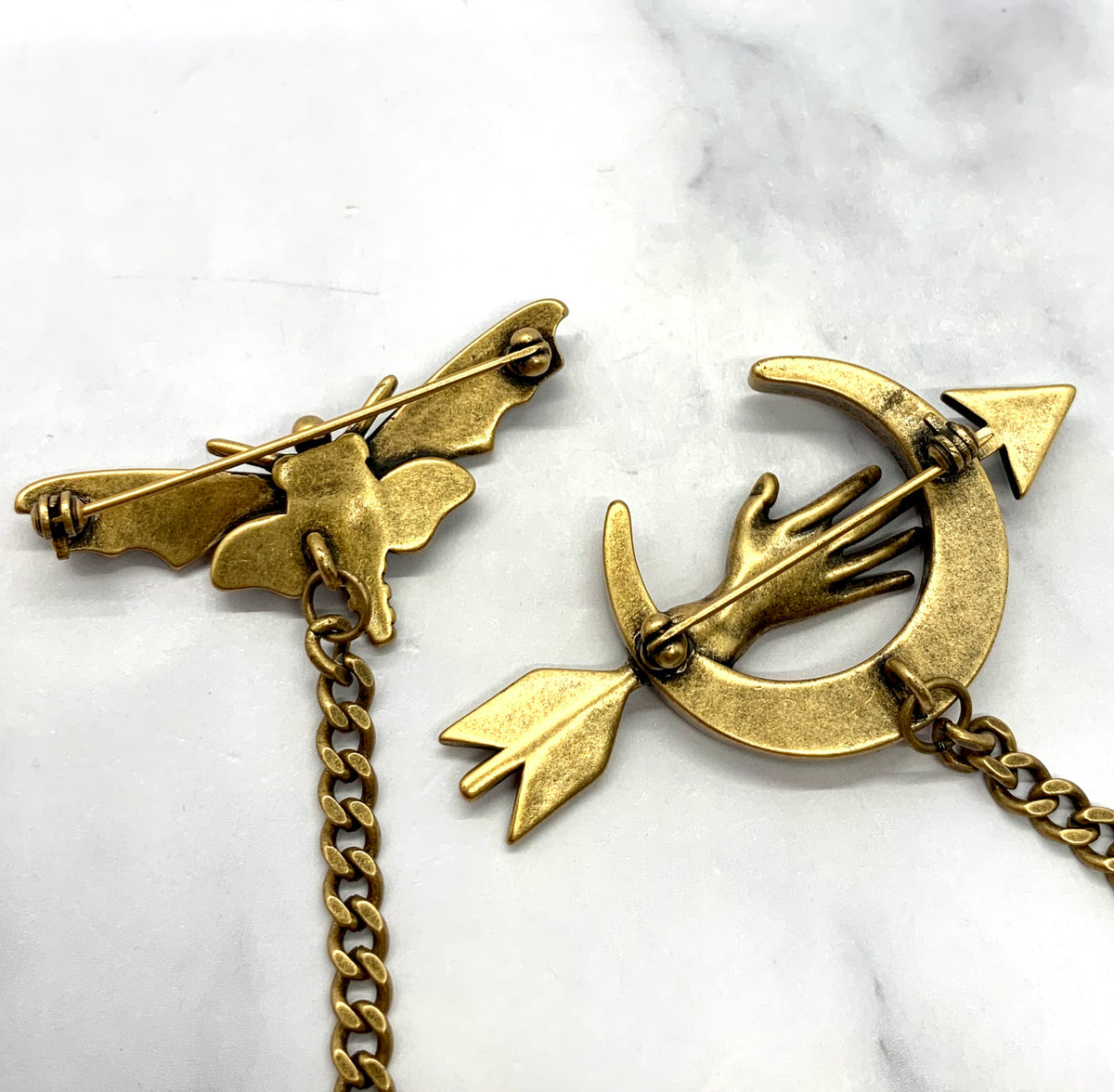 ALEXANDER MCQUEEN Hanging Chain Charm Brooch Pin - Pre owned