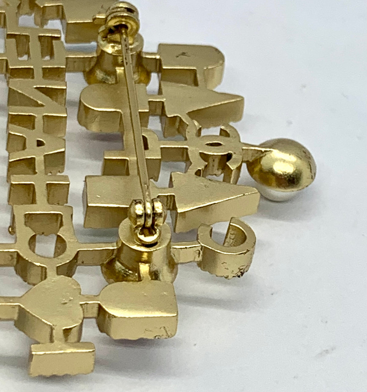 CHANEL I Heart CC Brooch Pin - Pre owned