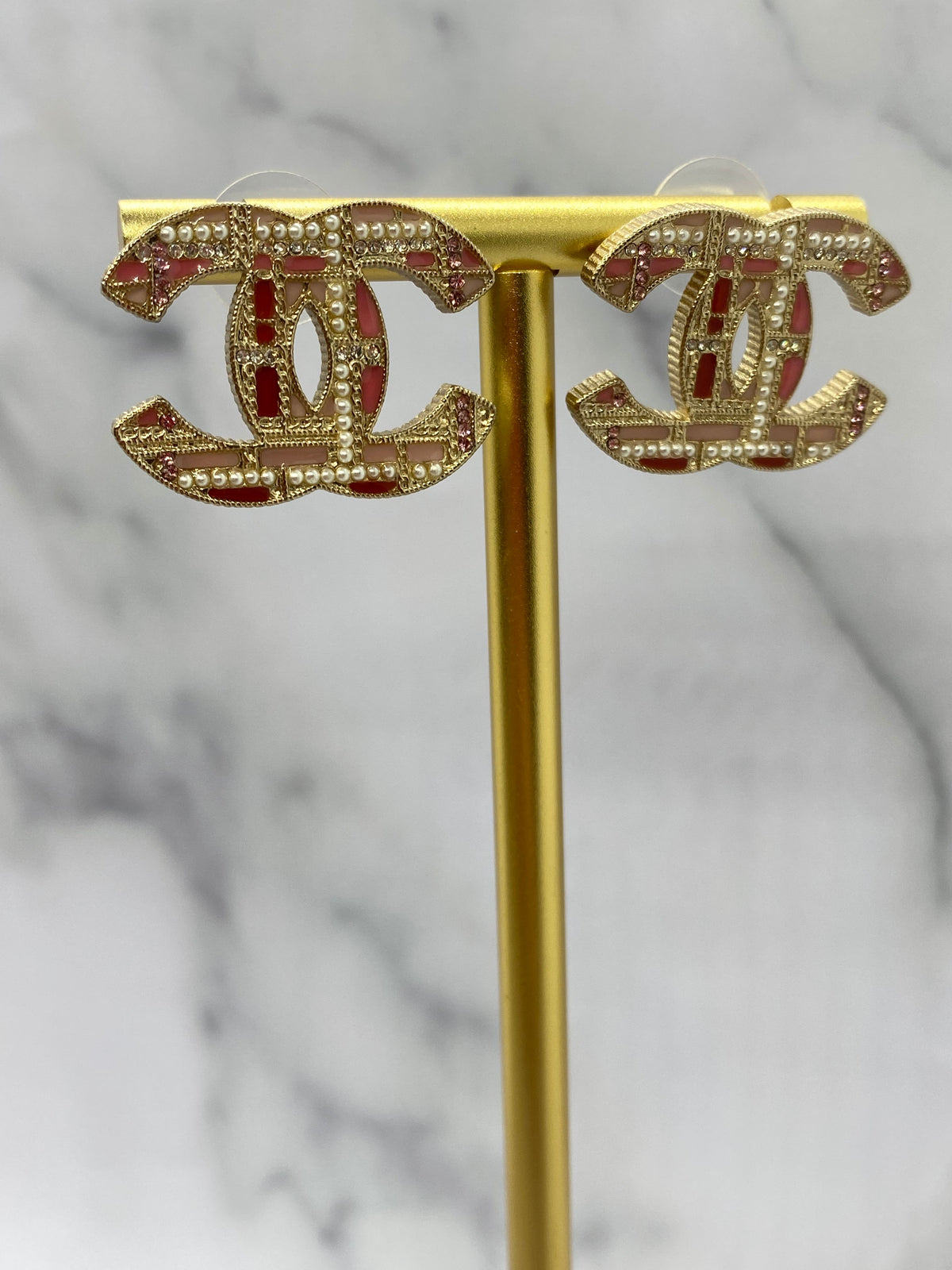 CHANEL CC Pink Pearl Plaid Earrings - USED