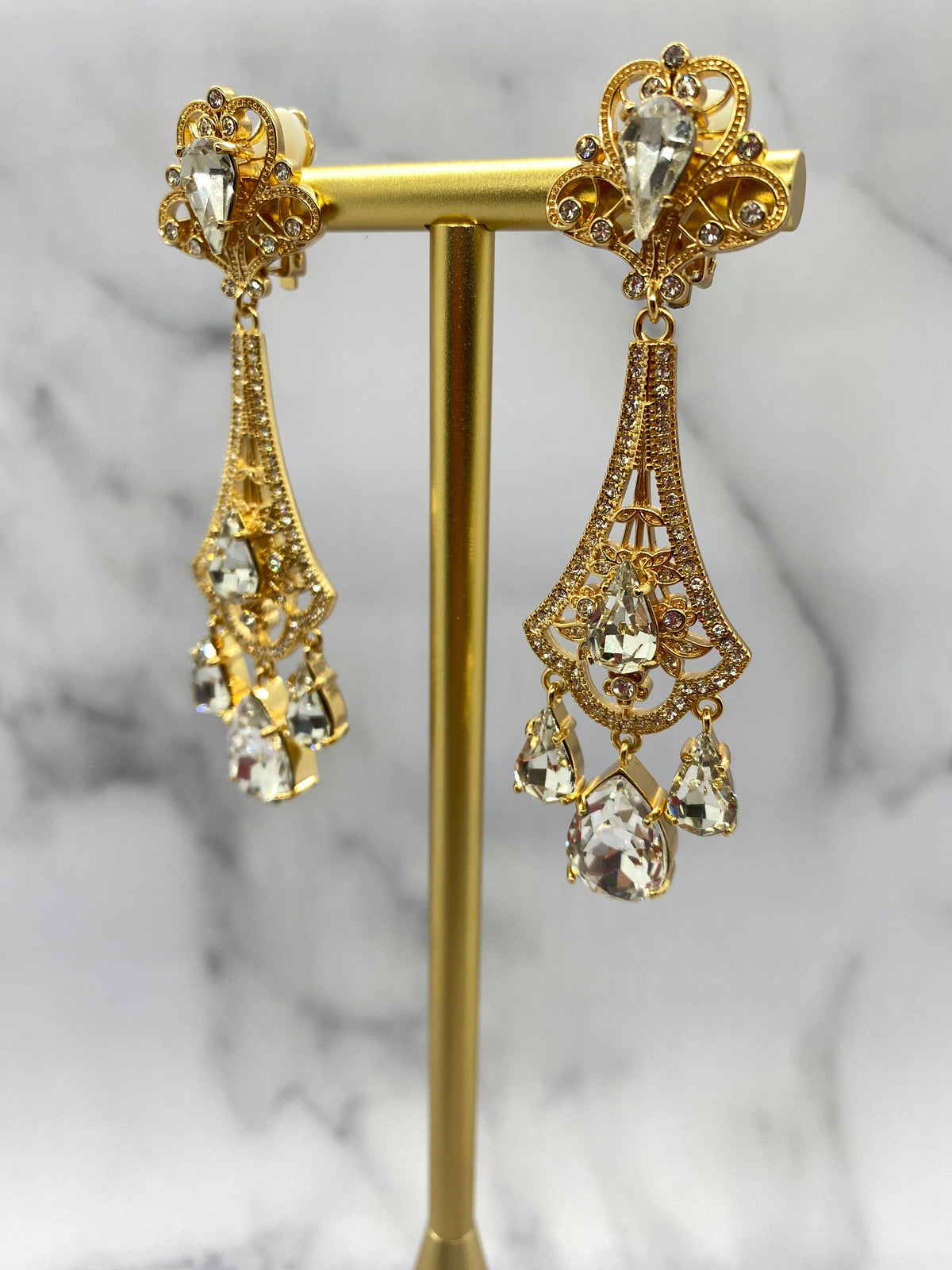 DOLCE & GABBANA Gold Tone Pendant Runway Earrings - Pre owned