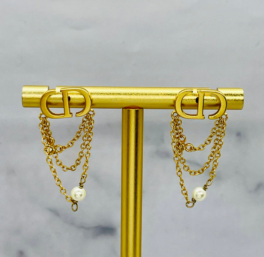 CHRISTIAN DIOR CD Chain Pearl Earrings - Pre owned