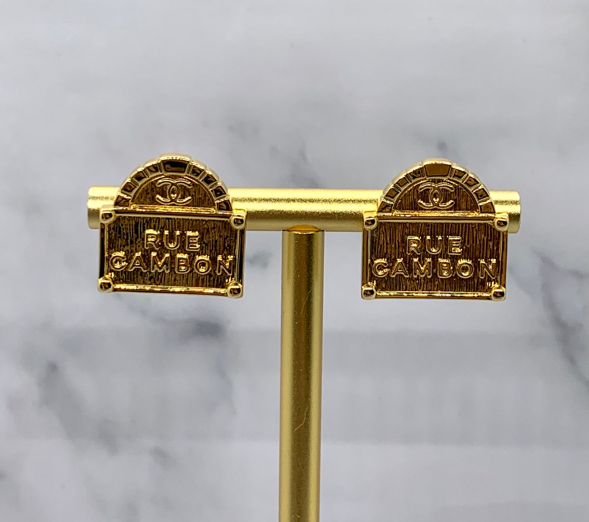 CHANEL CC Rue Cambon Earrings - USED