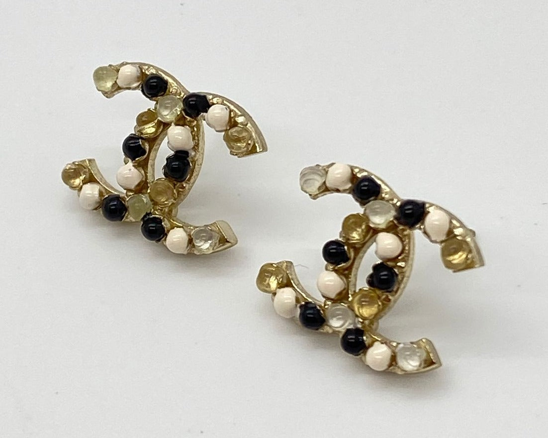 CHANEL CC Beaded Gold Tone Earrings - Pre owned