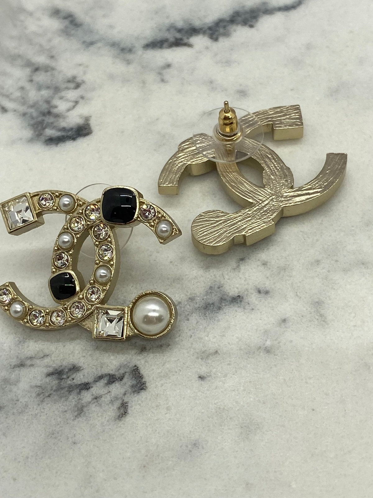 CHANEL CC Rhinestone Earrings - Pre owned