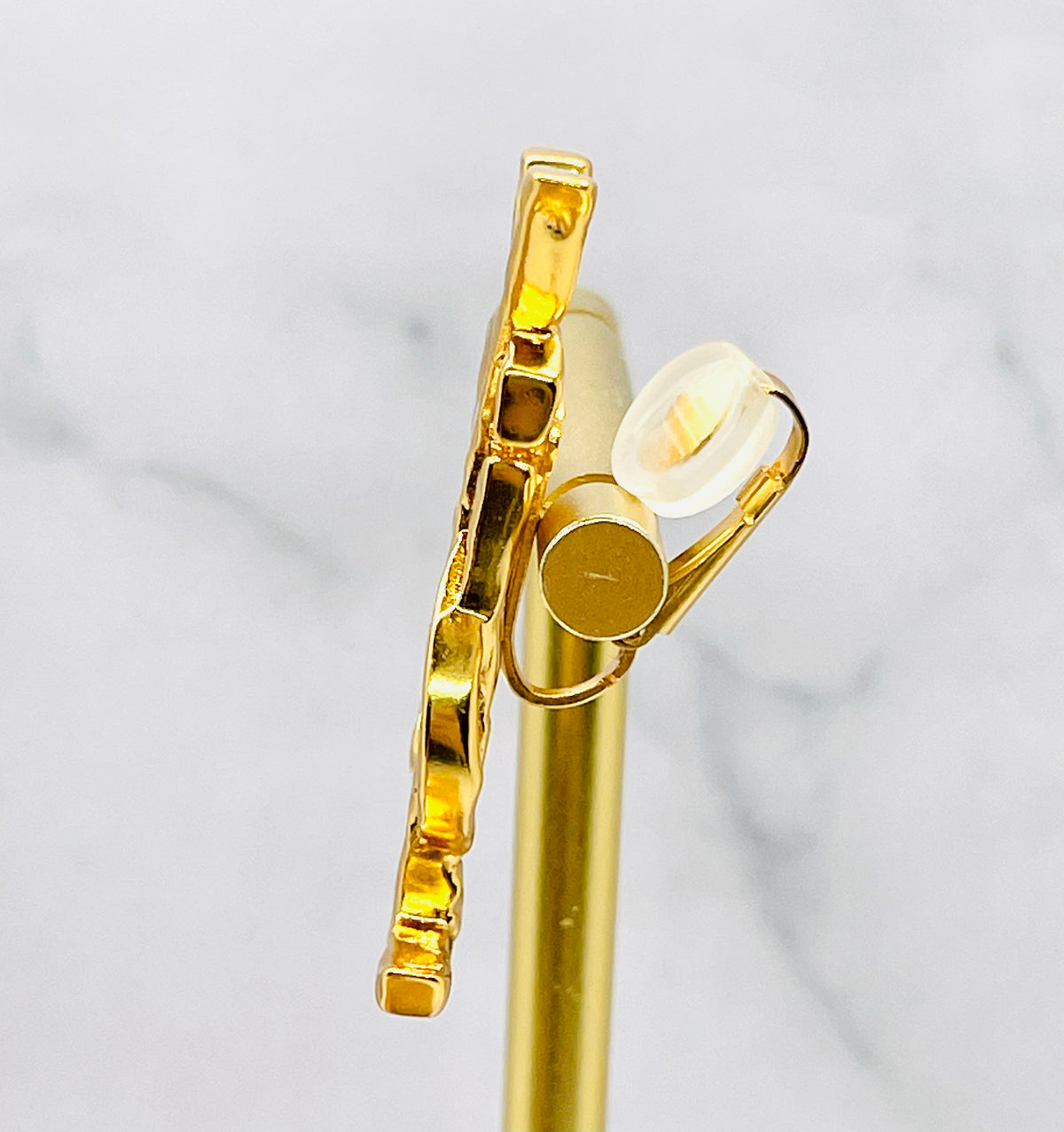 YSL YVES SAINT LAURENT Cassandre hammered single clip earring