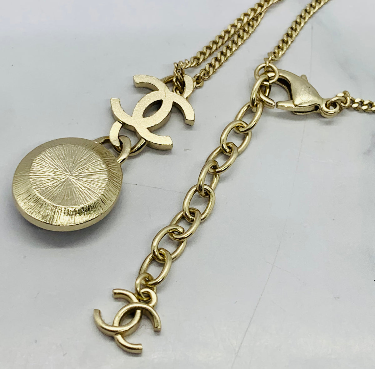 CHANEL CC Pendant Necklace - Pre owned