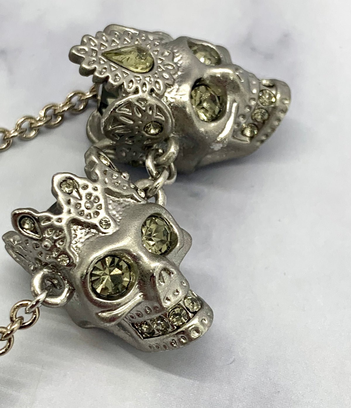 ALEXANDER MCQUEEN Skulls Pewter Necklace - Pre owned