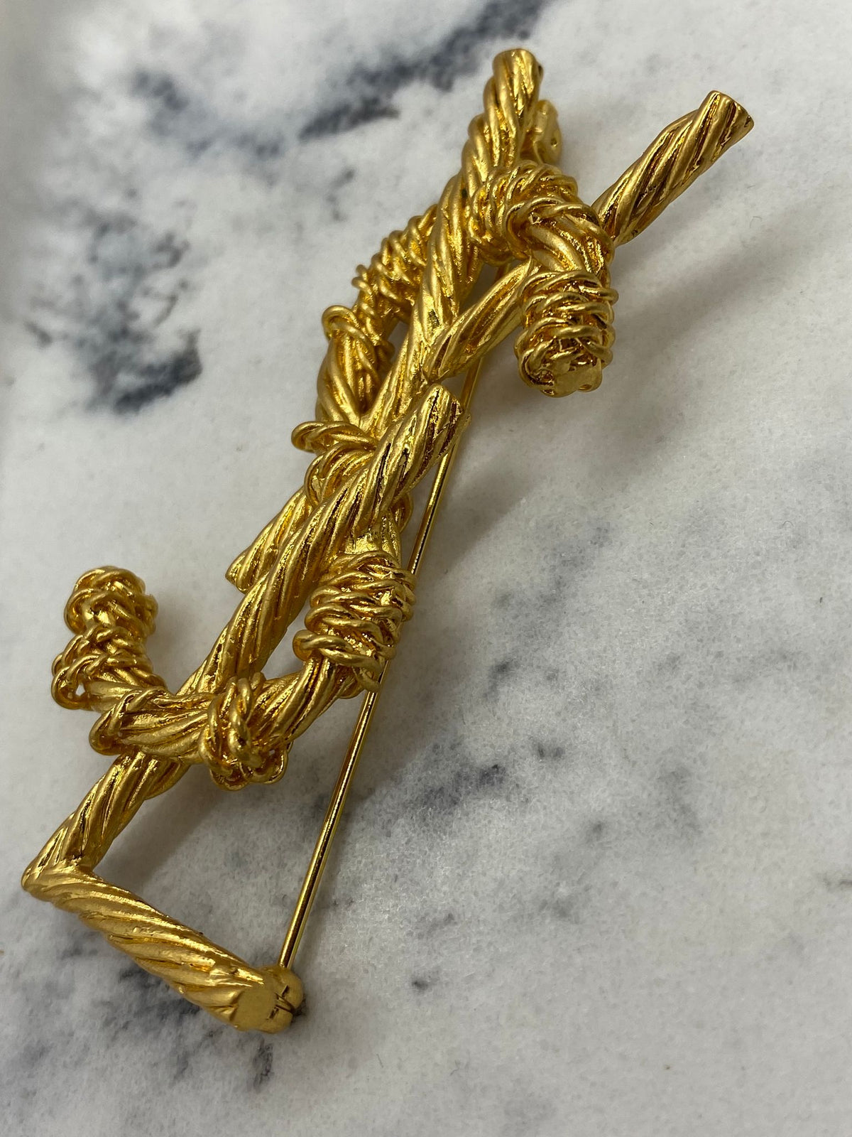 YSL YVES SAINT LAURENT Gold Tone Wire Brooch Pin - Pre owned