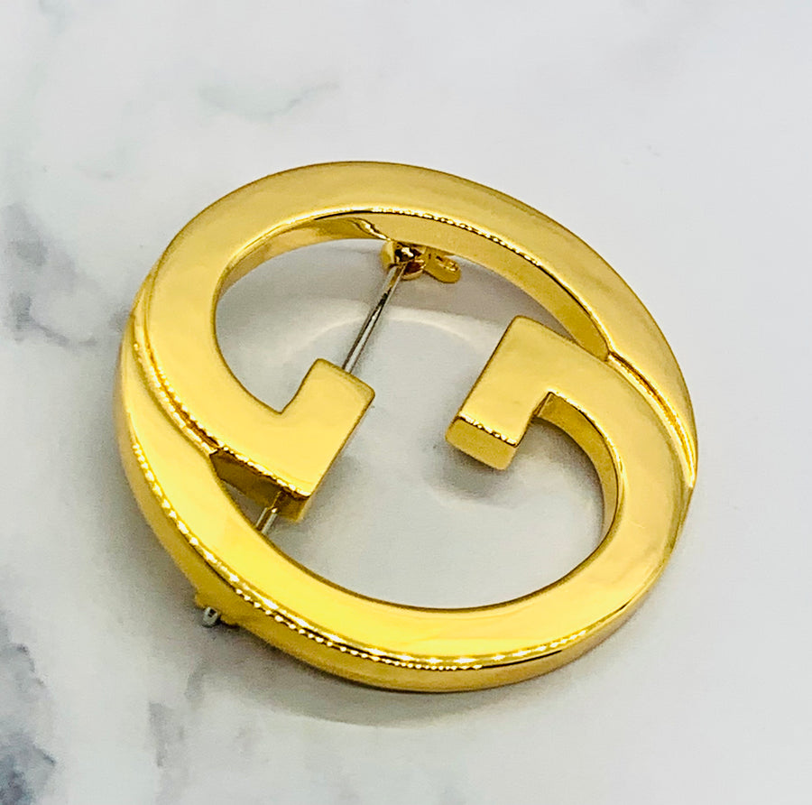 GUCCI GG Gold Tone Brooch Pin - Pre owned