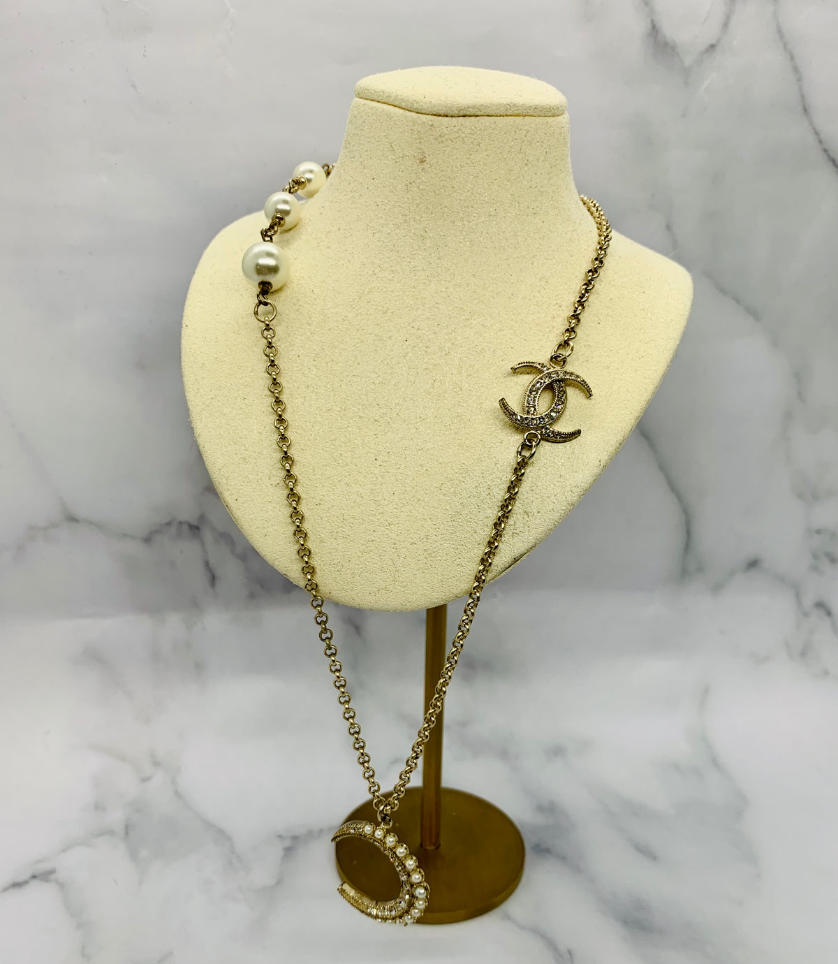 CHANEL CC 2014 Crescent Moon Necklace - Pre owned