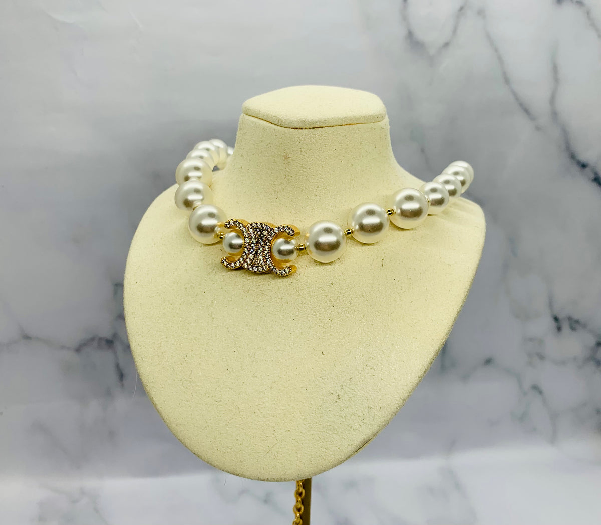 CELINE Monogram Pearl Choker Necklace - Pre owned