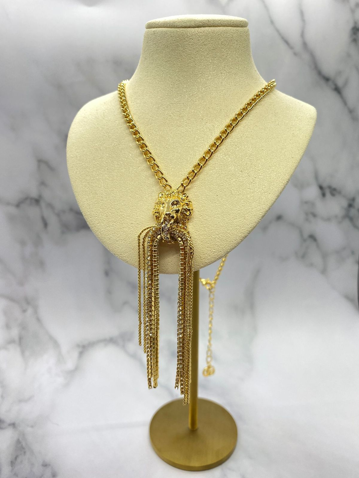 GUCCI Gold Crystal Lion Fringe Necklace - Pre owned