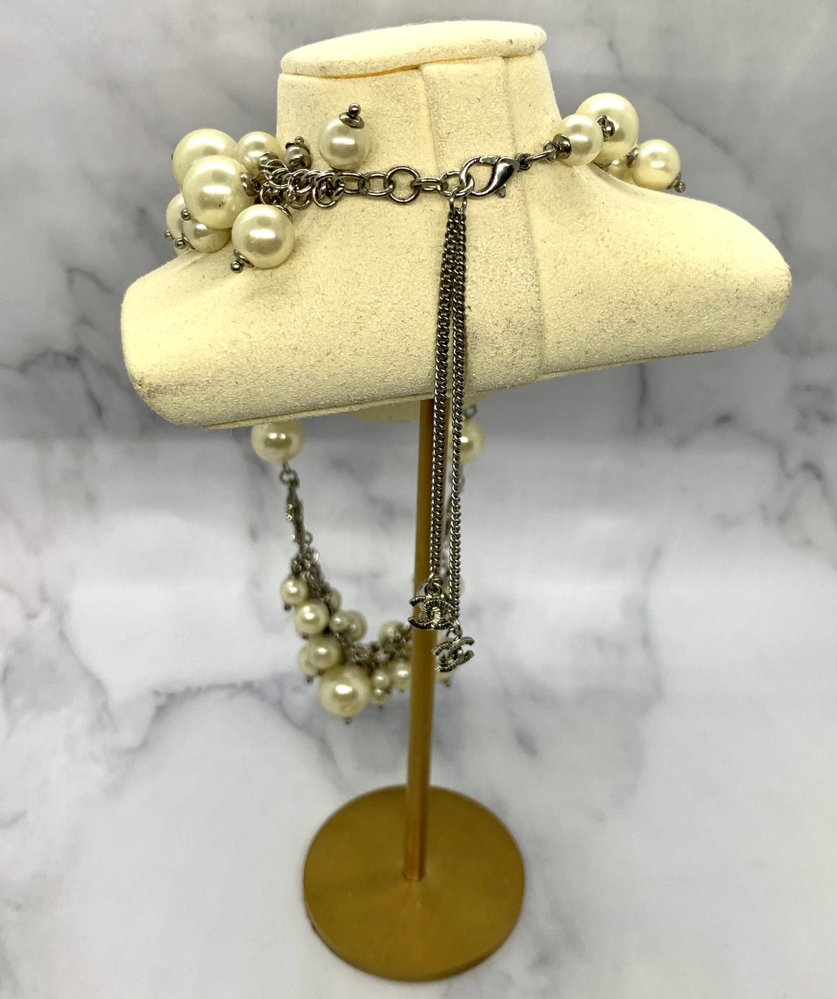 CHANEL CC 2009 Statement Pearl Necklace - USED