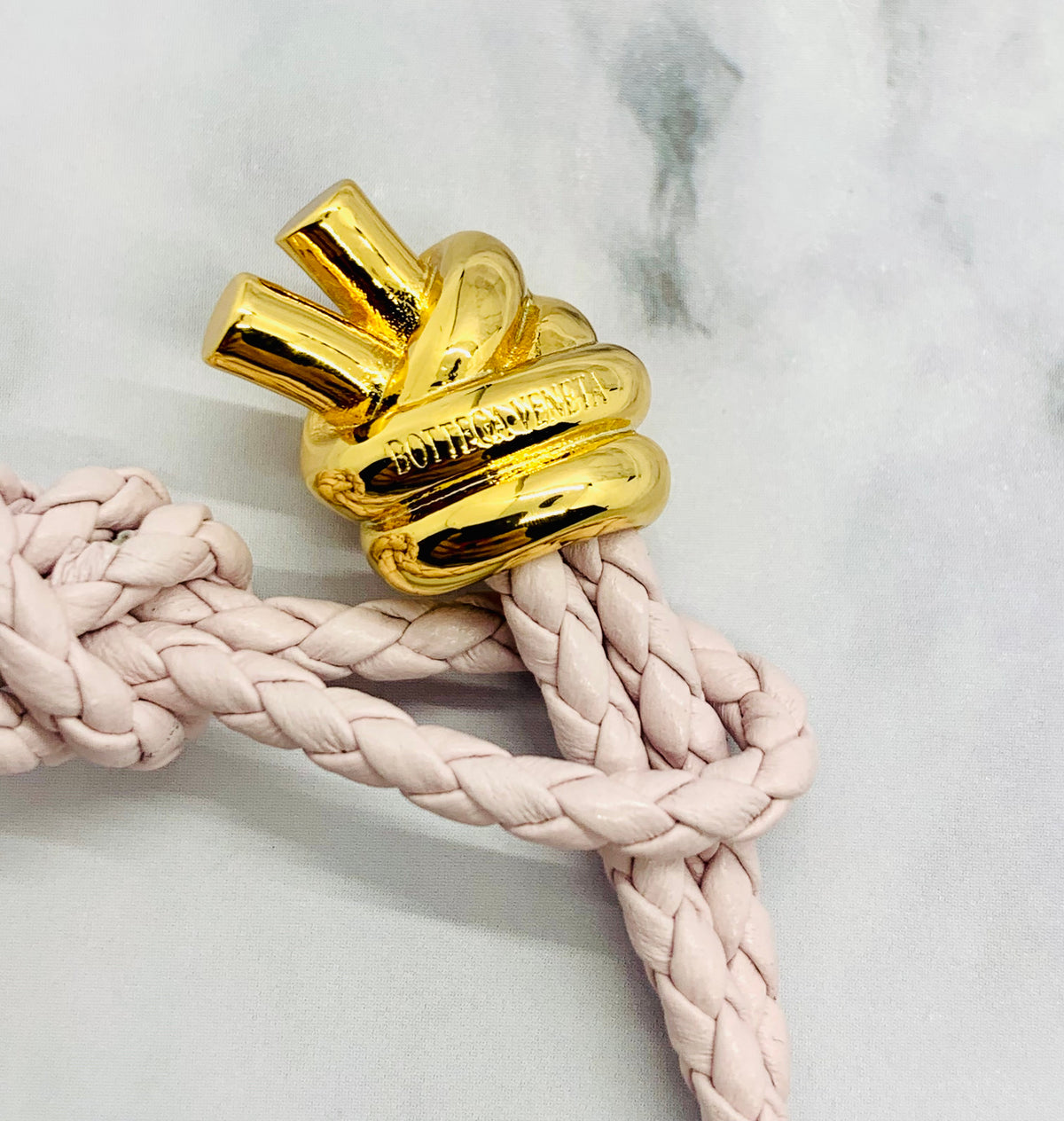 BOTTEGA VENETA Lilac Leather Bracelet - Pre-Owned — 2