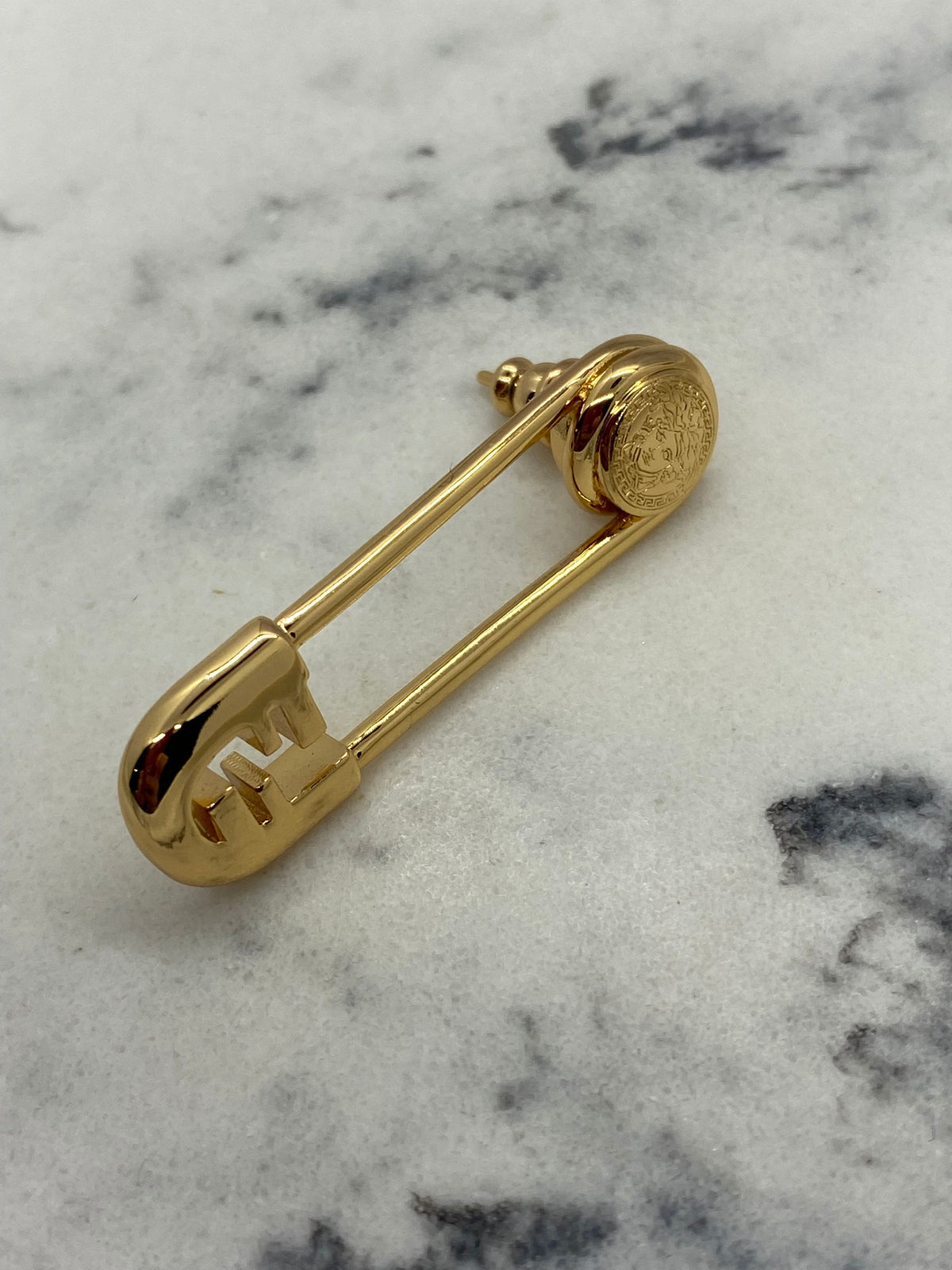 FENDACE Versace x Fendi Single Gold Safety Pin Earring - Pre-Owned — 3