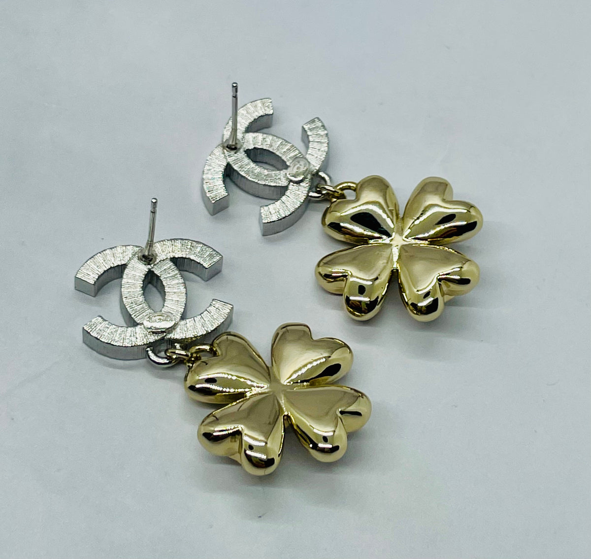 CHANEL CC Rhinestone Floral Pendant Earrings - Pre-Owned — 6