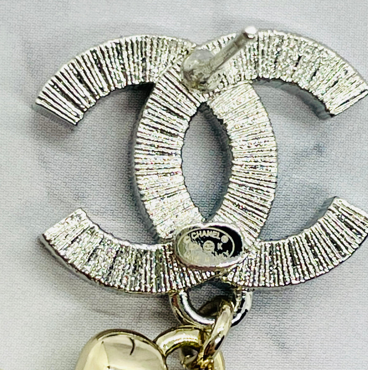 CHANEL CC Rhinestone Floral Pendant Earrings - Pre-Owned — 5