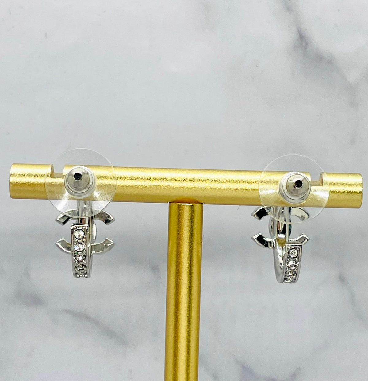 CHANEL CC Silver Tone Rhinestone Hoop Earrings - Pre-Owned