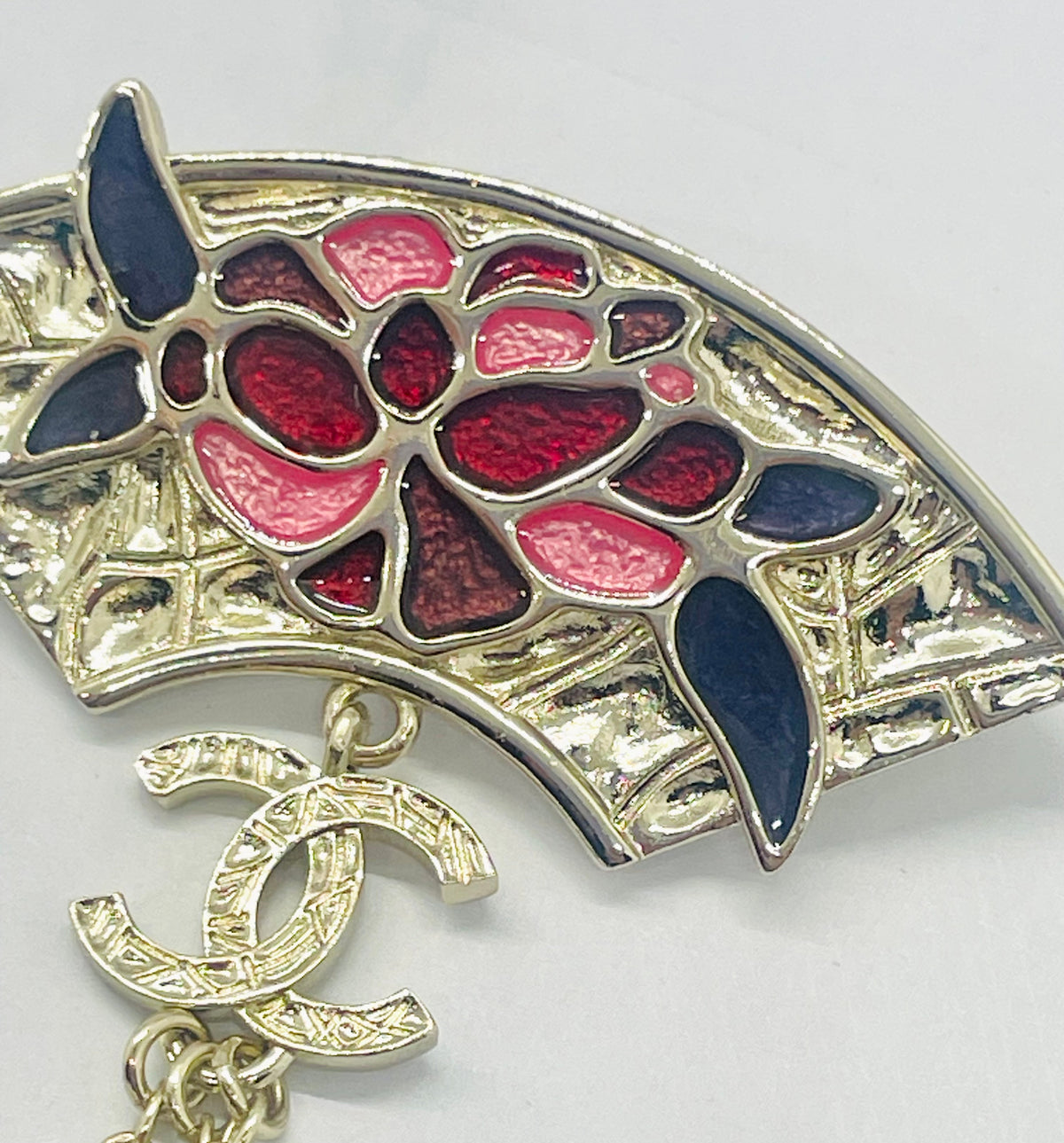 CHANEL CC Fan Brooch Pin - Pre-Owned — 3