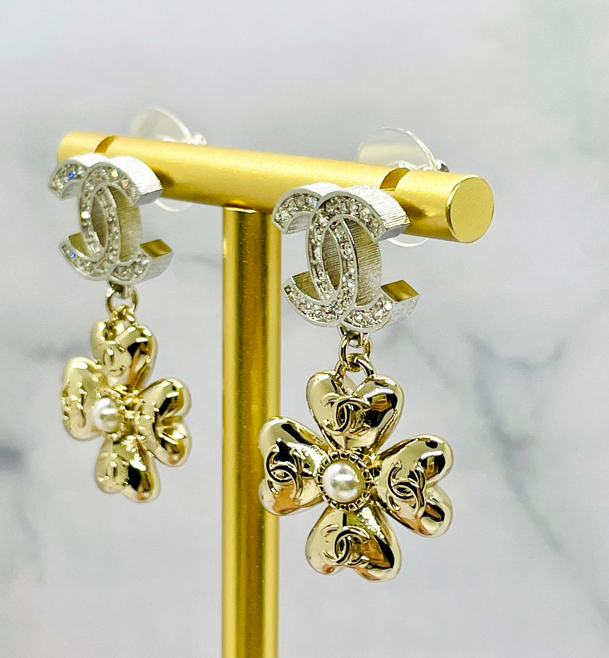 CHANEL CC Rhinestone Floral Pendant Earrings - Pre-Owned — 3