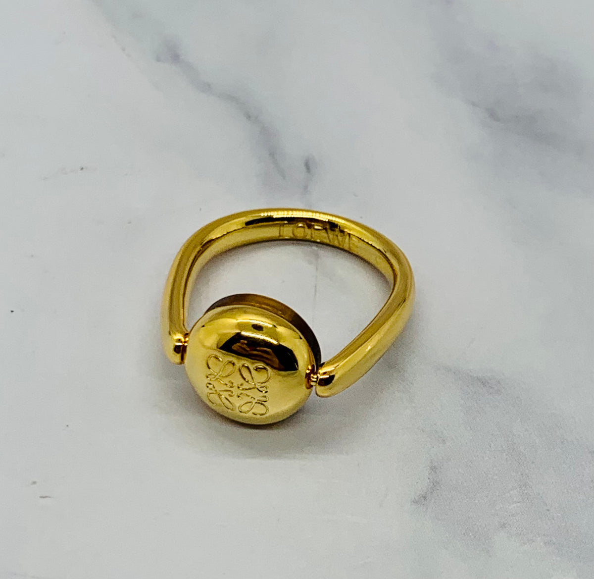 LOEWE Cat Eyes Rotating Ring sz 8 - Pre-Owned — 2
