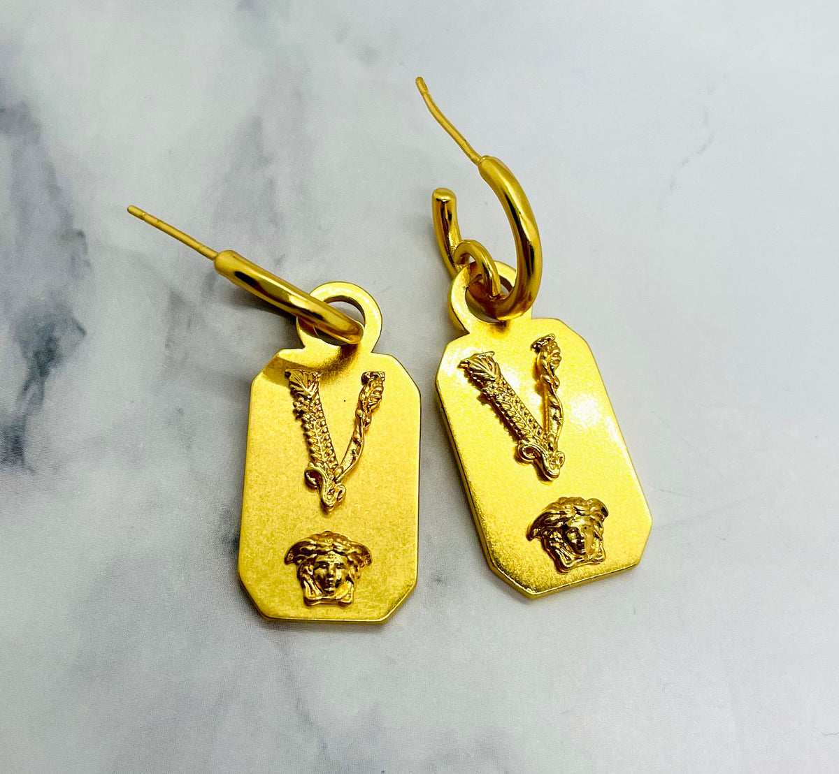 VERSACE V Medusa Pendant Earrings - Pre-Owned — 1