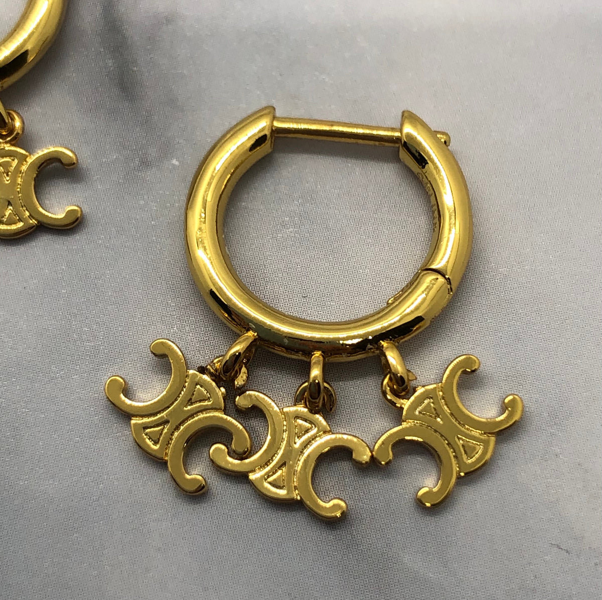 CELINE Gold Tone Monogram Hoop Earrings - Pre-Owned — 6