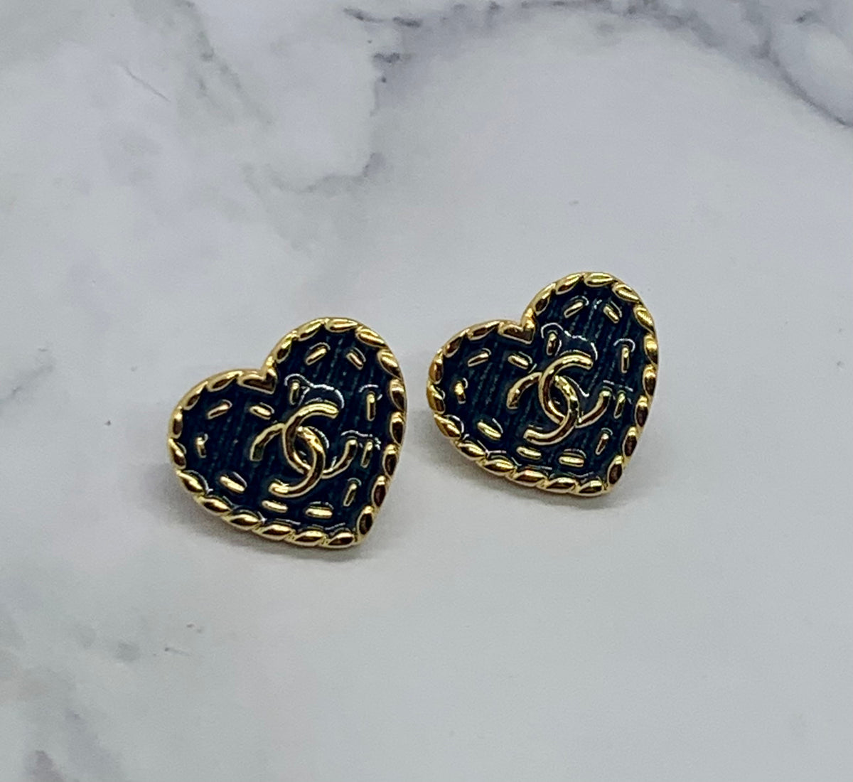 CHANEL CC Heart Earrings - Pre-Owned — 1