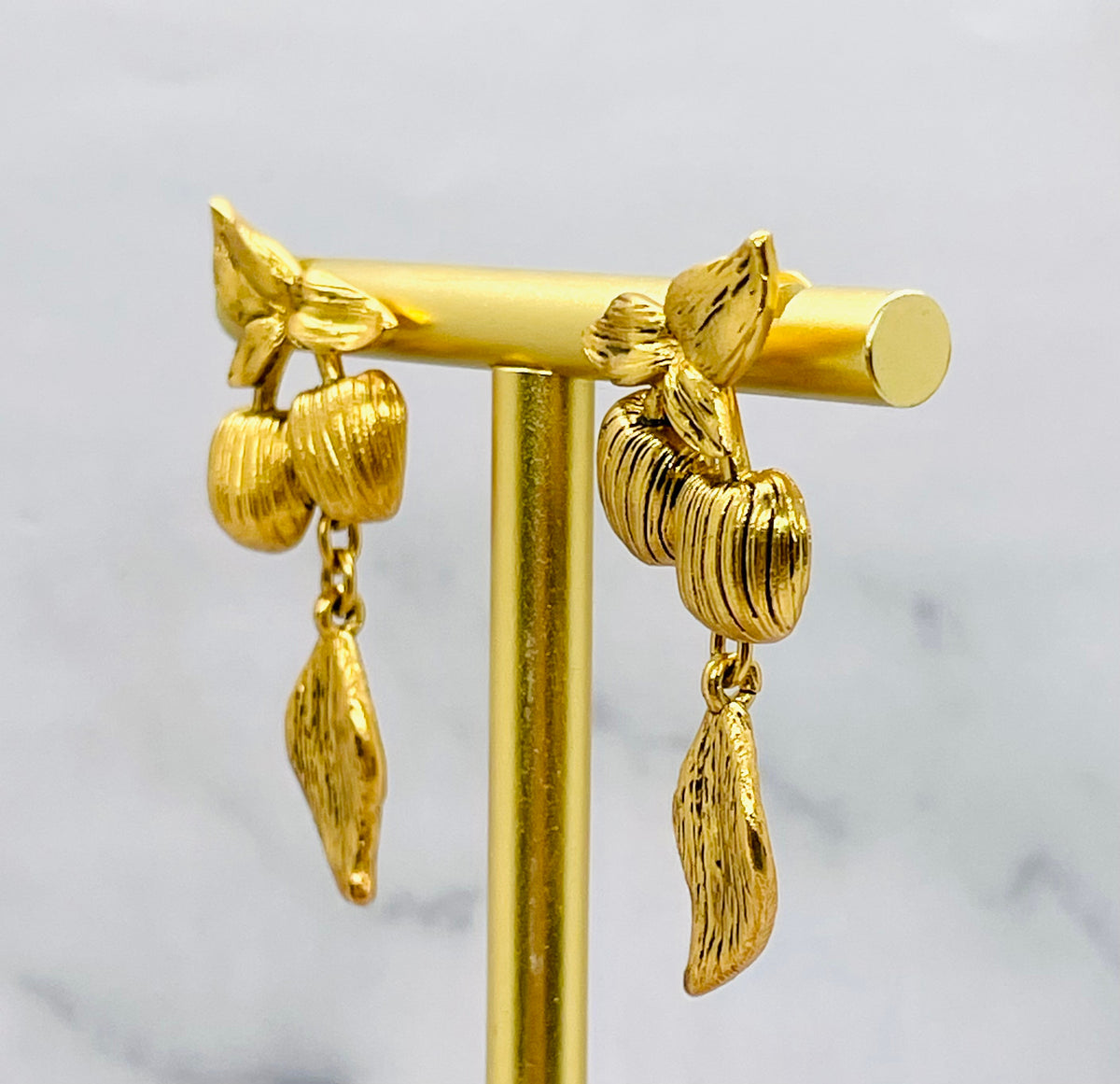 YSL YVES SAINT LAURENT Gold Tone Cherry Earrings - Pre-Owned — 6