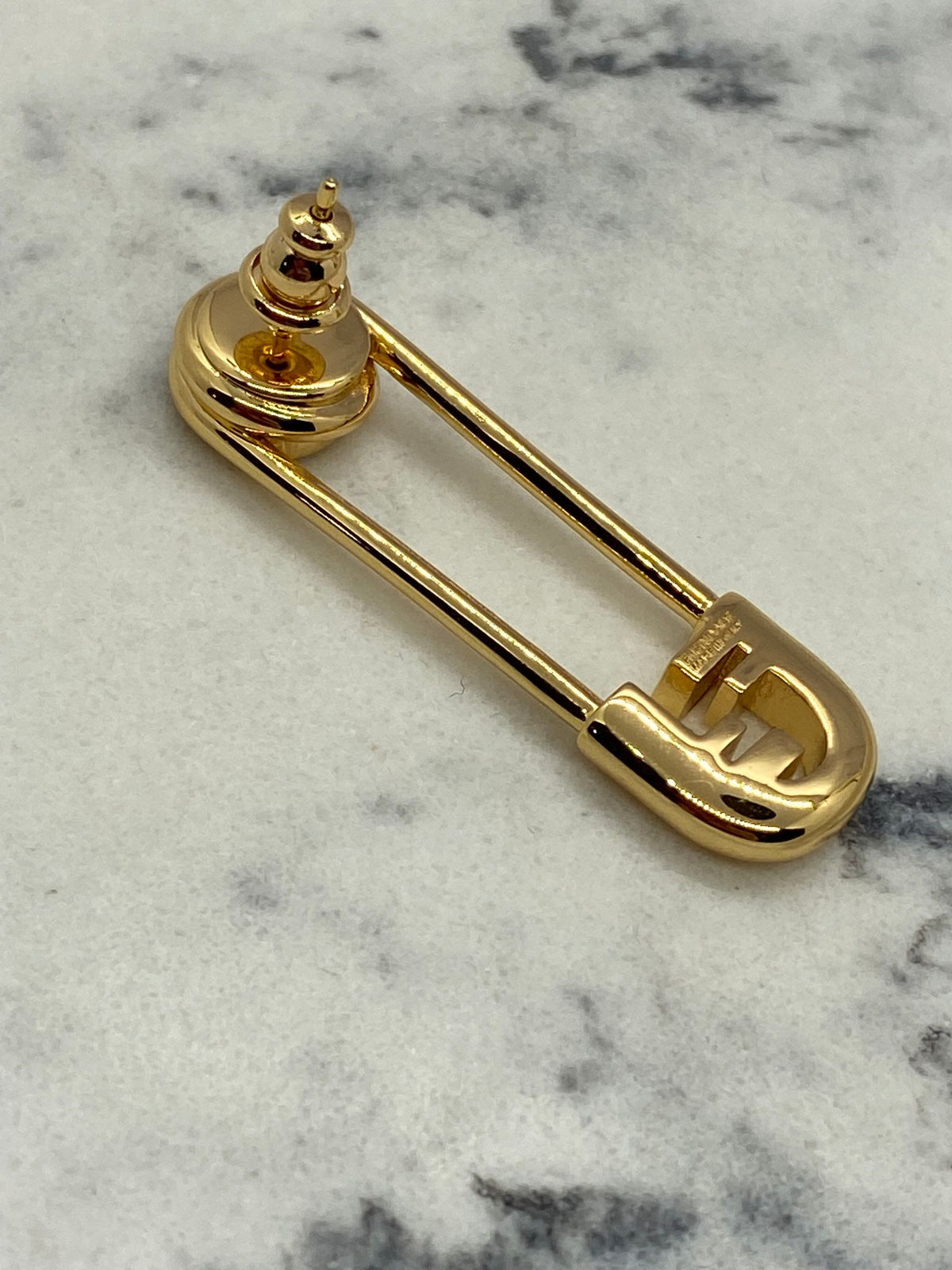 FENDACE Versace x Fendi Single Gold Safety Pin Earring - Pre-Owned — 2