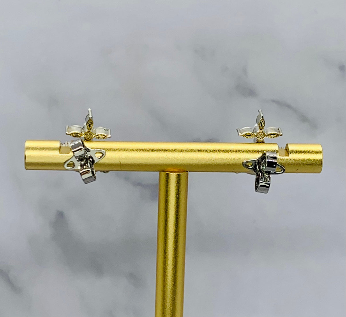 VIVIENNE WESTWOOD Orb Pearl Earrings - Pre-Owned — 2
